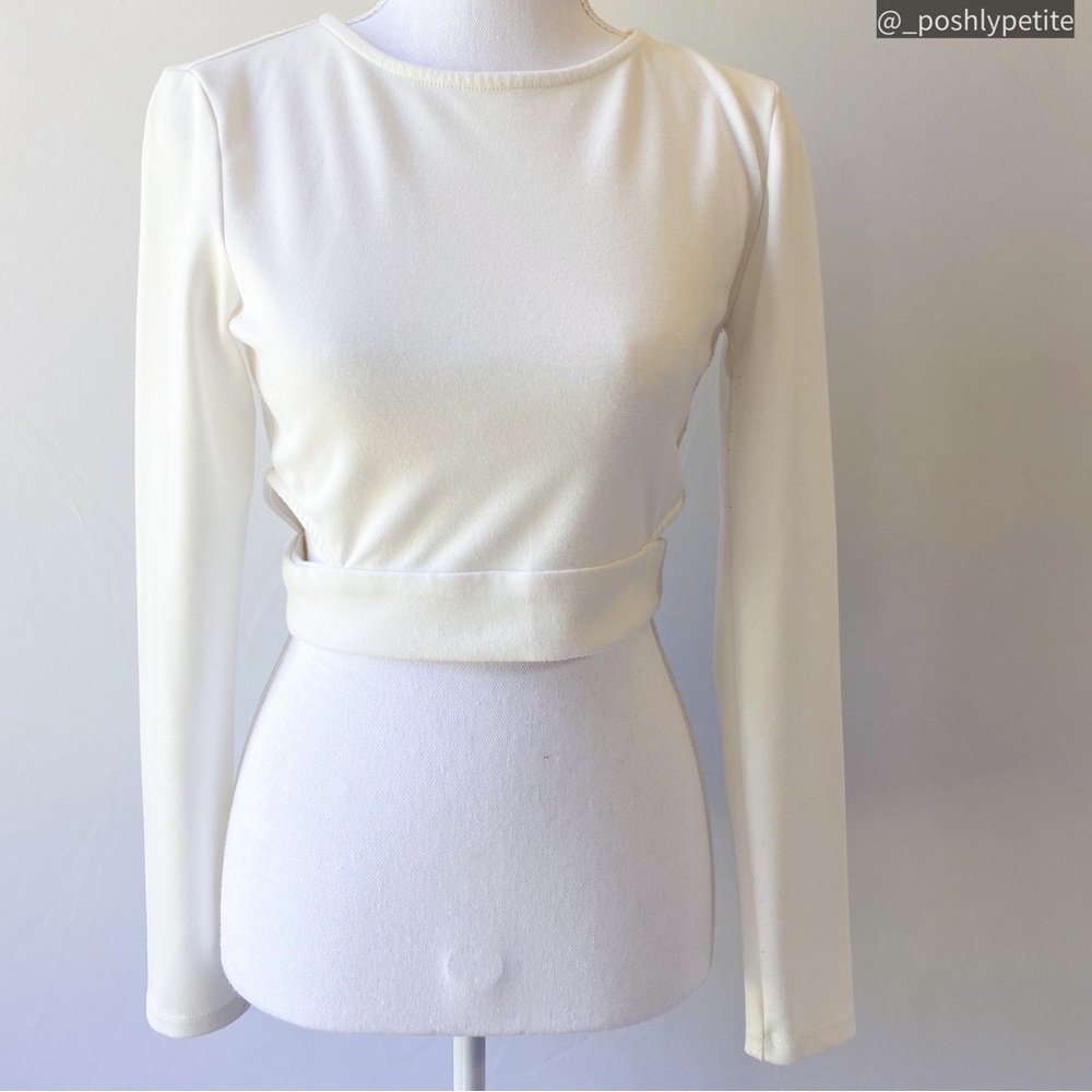 Forever 21 s/p long sleeve crop round neck top blouse